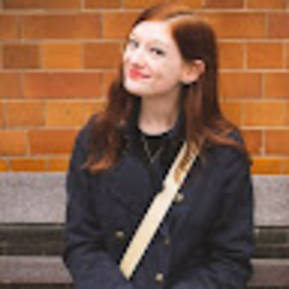 Meet your Posher, Chloe - Picture 1 of 1